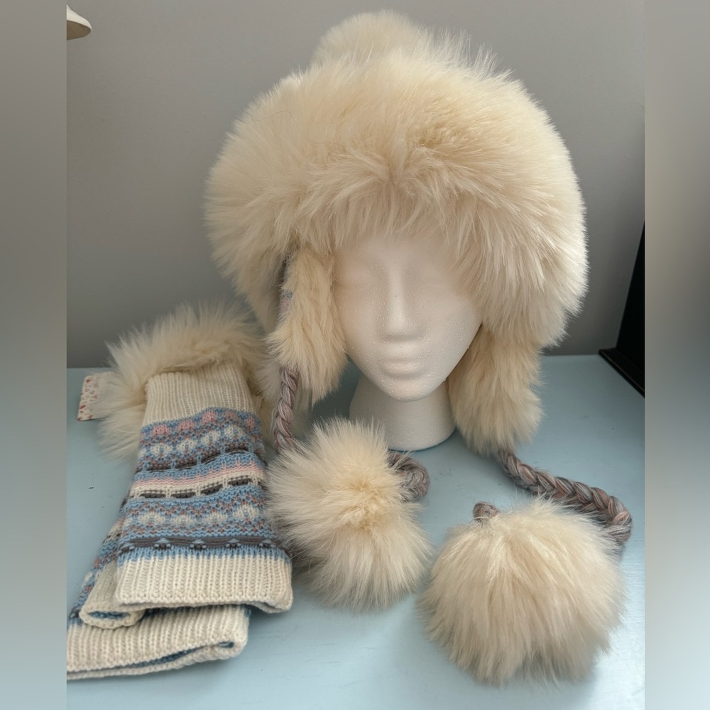 Free People Faux Fur Trapper Winter Hat with Faux Fur Fingerless gloves O/S